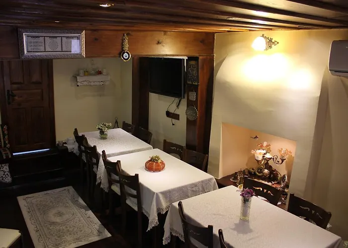 Papazin Konagi 招待所 2*