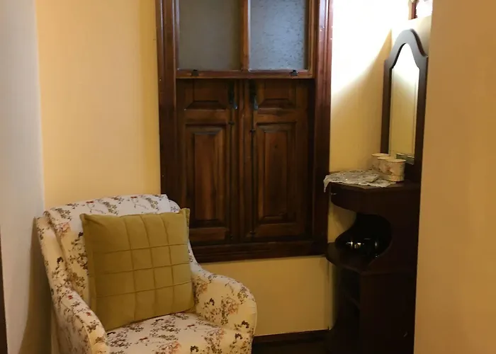 招待所 Papazin Konagi 2*