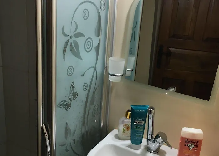 招待所 Papazin Konagi