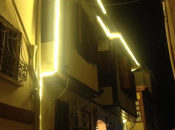 招待所 Papazin Konagi 2*