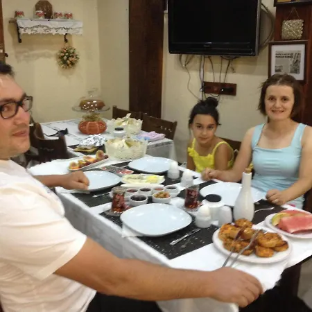 Гостьовий будинок Papazin Konagi Айвалик