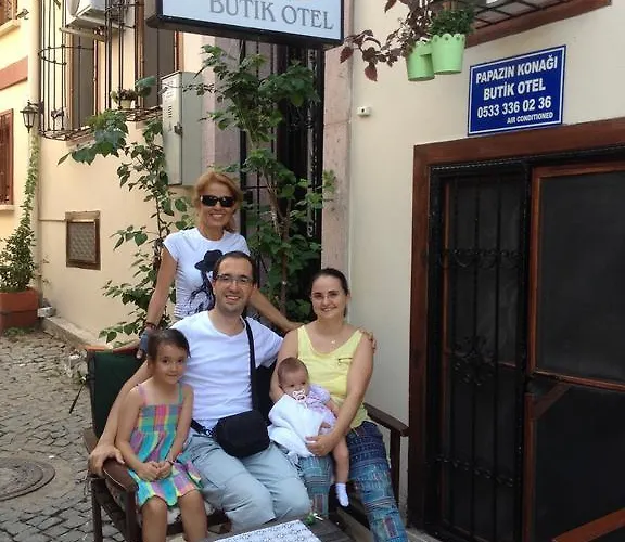 Papazin Konagi Pensión Ayvalı