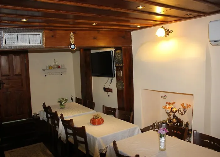 Pensión Papazin Konagi 2*