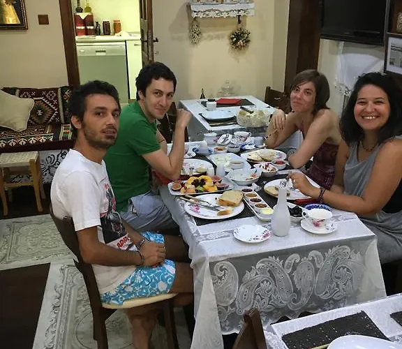 Papazin Konagi Pensión