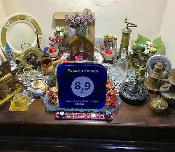 Papazin Konagi Ayvalı