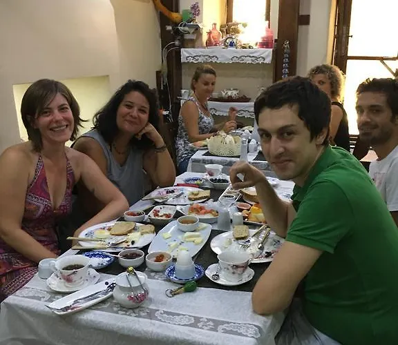 Papazin Konagi Pensión