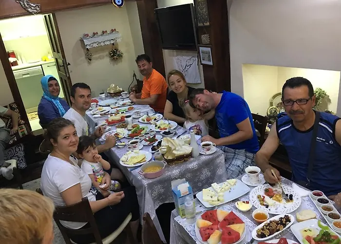 Papazin Konagi Pensión