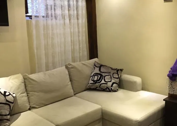 Papazin Konagi Pensión 2*