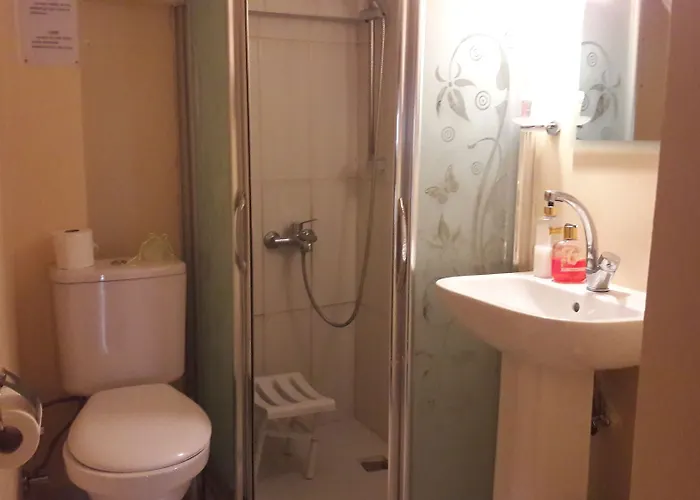 Papazin Konagi Pensión