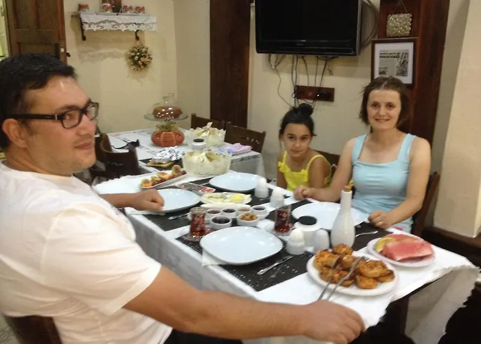 Pensión Papazin Konagi Ayvalı